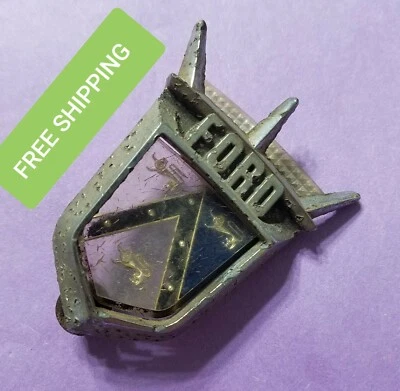 Bin6 55 1956 1957 1958 Ford Crown Victoria Thunderbird Emblem Bezel BN-7925666-B - Imagem 1 de 4