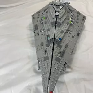 Lego Star Wars 75055 Imperial Star Destroyer - 1 Mini Figure No Instructions - Picture 1 of 7