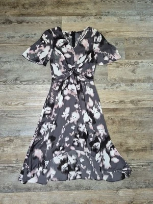 Vestido Simply Vera Wang para mujer talla XS gris rosa floral imitación envoltura caprichoso  Foto 1 de 4