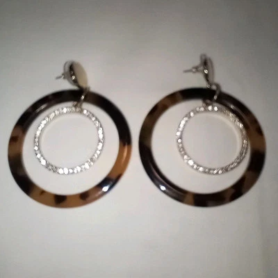 女士耳环服装金色水晶棕色塑料圆圈悬垂二手状况完好 — 第 1/4 张图片