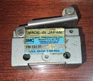 SMC VM 131-01 VM1 Mechanical Valve 1/8" NPT - Used - Picture 1 of 4