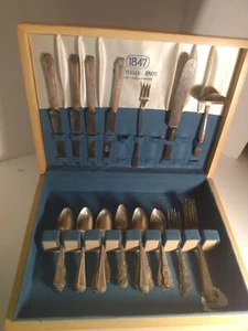 38pc & wooden box 1847 rogers bros/son's Silver Plated silverware  - Picture 1 of 12