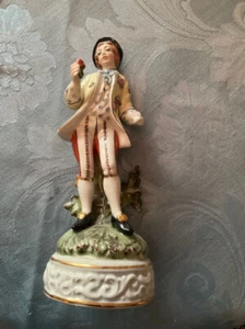 Schöne Meissen Figur als Junger Kavalier (mit Fehler) - Bild 1 von 4