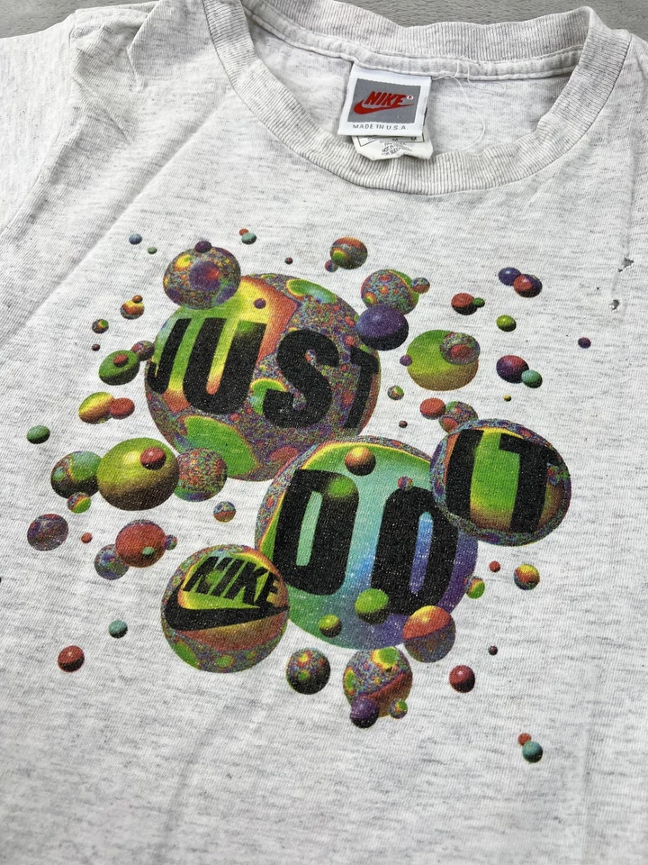 Camisa Nike Vintage Años 90 Niños 5/6 Gris Just Do It Burbuja Gráfico Hecha en EE. UU. Fractal Foto 1 de 4