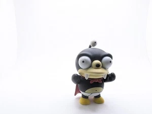 Kidrobot FUTURAMA NIBBLER 3" Vinyl Figure Toy With Bowl Cape 2009 - Picture 1 of 6
