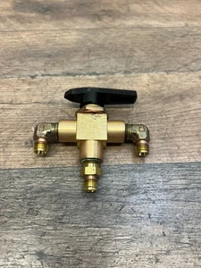 Swagelok b-43XF4 Brass 3-Way Ball Valve - Picture 1 of 5