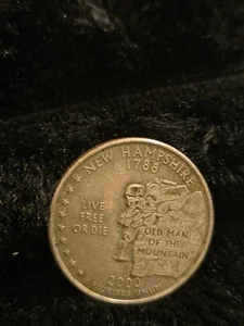 New Hampshire 50 States Quarter 2000-D 25c - Picture 1 of 2