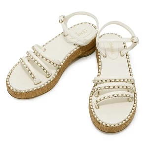 Sandali CHANEL CC con cinturino a catena con logo taglia 38C pelle/sughero bianco G35779 - Foto 1 di 15