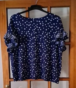 TU Ladies Navy And White Flowered Short Ruffle Sleeved Top. Size 22. - Picture 1 of 4