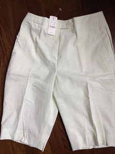NWT Brooks Brothers Women's Size 2 100% Cotton Green Seersucker Bermuda Shorts - Picture 1 of 5