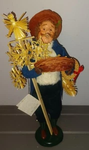 Byers Choice 2004 Cries of London Straw Vendor with Straw Ornaments - Picture 1 of 5