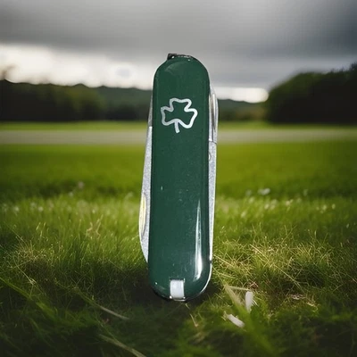 New Victorinox Classic SD Green w/ Shamrock Lucky Keychain Swiss Army Knife 58mm - Image 1 of 4