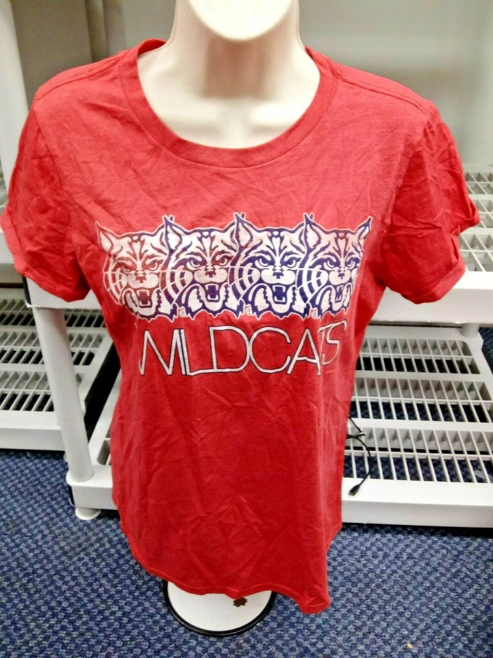 NCAA ARIZONA WILDCATS RED T-SHIRT WOMENS SIZE MEDIUM NEW - Image 1 of 1