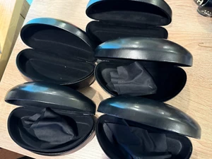 5 Saks Fifth Avenue Hard Clamshell Eyeglass Cases - Black  5 CASES!!!! - Picture 1 of 5