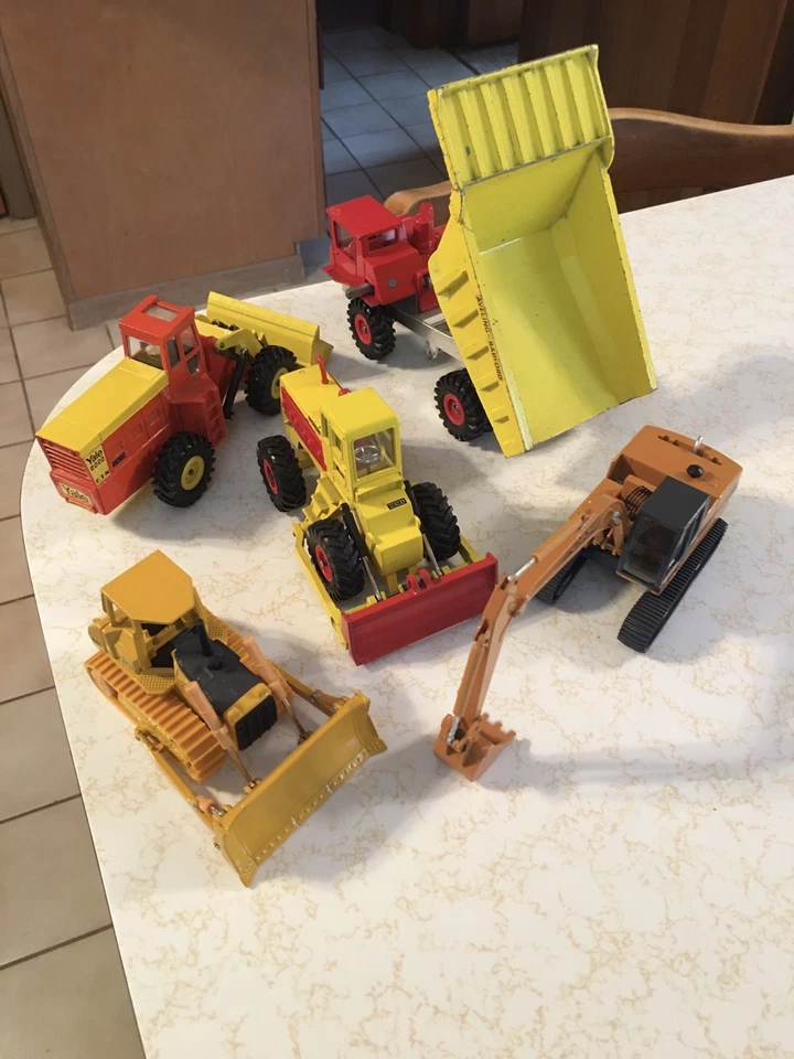 MICHIGAN, YALE, DEERE, ESTUCHE, AVELING BARFORD. SIN CAJAS. Foto 1 de 4