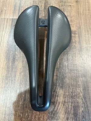 Bontrager Aeolus Pro Carbon Bicycle Saddle 155mm - Image 1 of 3