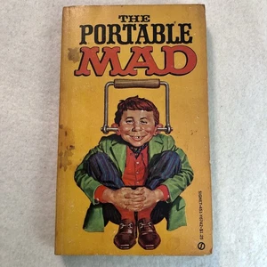 The PORTABLE MAD! Vintage 1970s MAD Magazine Paperback! 1st Printing! Y6742 - Picture 1 of 15