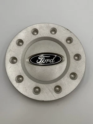 2005 - 2007 Ford 500 Freestyle pintado de prata tampa central fabricante de equipamento original P/N 4F93-1A096-AA - Imagem 1 de 3
