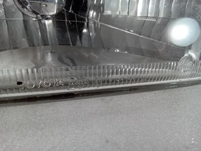 Faro derecho lado pasajero Toyota 4Runner 60006 1999-2002 Foto 1 de 4