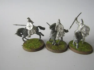 A44 WARHAMMER LOTR / MIDDLE EARTH - ROHAN ROYAL GUARD MOUNTED METAL - Picture 1 of 2