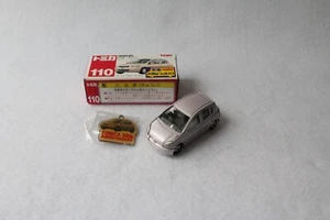 Vintage Tomica 110 First Edition with Metal Charm Toyota Vitz Yaris MetLilac - Picture 1 of 3
