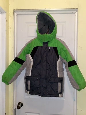 CHAQUETA DE INVIERNO CON CAPUCHA PARA NIÑOS LONDON FOG 10/12 VERDE MEDIO Y GRIS Foto 1 de 4