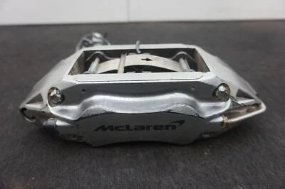 Pinza de freno trasera derecha del lado del pasajero plateada OEM 11C0486CP McLaren 650S 2015 Foto 1 de 4