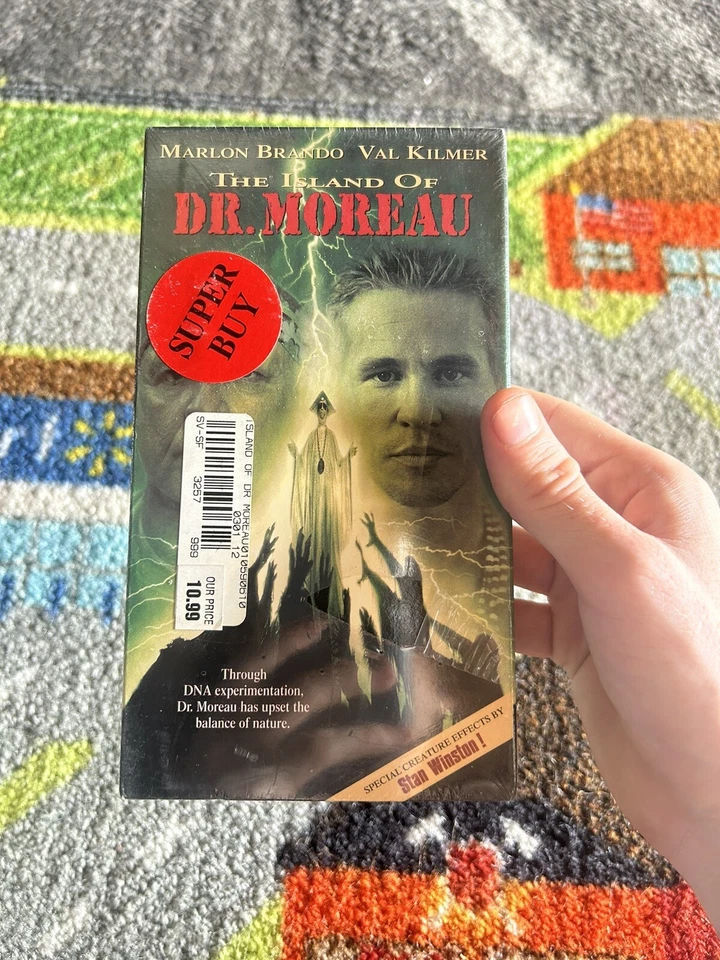 Sealed HG Wells THE ISLAND OF DR MOREAU VHS VIDEO 1996 Marlon Brando Val Kilmer - Image 1 of 4