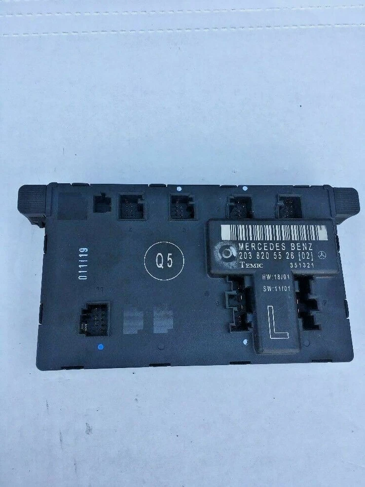 2002-2005 Mercedes C320 C240 C230 Door Control Module Front Left  2038205526  - Image 1 of 4