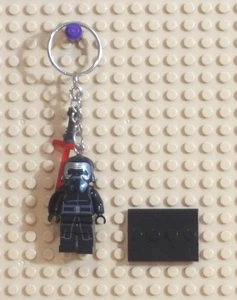 MINIFIGURE KEYCHAIN-Star Wars KYLO REN w/Mask Lightsaber Charm Stand New Force - Picture 1 of 5