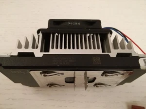 Tested CPU INTEL PENTIUM III 3 SL35D 450 MHz + heatsink + fan - Foto 1 di 2