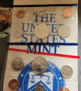 1995 Uncirculated Coin Set U.S Mint Original Government Packaging - Picture 1 of 11