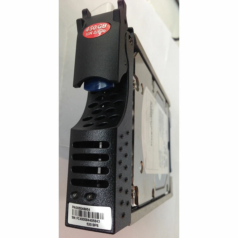 005048954 - EMC 450GB 10K RPM FC  3.5" HDD  for all CX4's, CX3-80, -40, -40C,... - Image 1 of 1