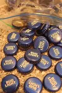 500 BUDWEISER BUD LUZ AZUL BRILLANTE TAPAS DE BOTELLAS DE CERVEZA SIN ABOLLADURAS LUZ AZUL ESPECIAL - Imagen 1 de 1