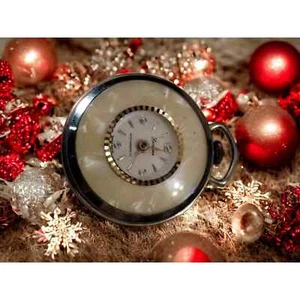 Beautiful vintage mother of pearl pendant watch - Picture 1 of 1