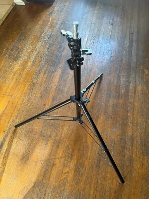 Soporte de iluminación ARRI 050MKARF para 150 y 300 Plus Foto 1 de 3