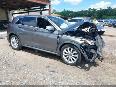 Wash Reservoir Fits 19-21 INFINITI QX50 644784 - Image 1 of 4