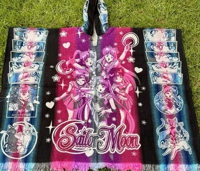 Poncho de alpaca Sailor Moon adulto, unisex, talla única. Hecho en Ecuador Foto 1 de 4