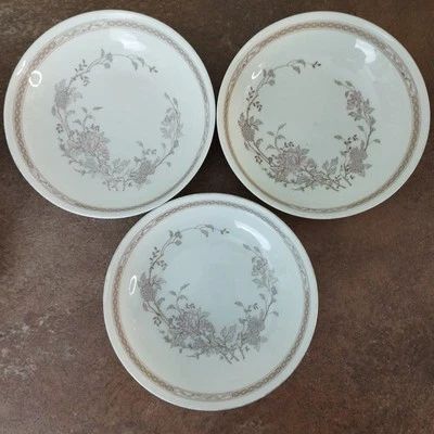 Set Of Three, Vintage Royal Doulton 'Lisette' Round Cereal or Dessert Bowl, 17cm - Image 1 of 4