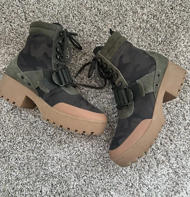 Steve Madden Nayra Platform Combat Lug Sole Lace-up Ankle Boots Size 9, Women's - Image 1 of 4