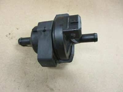 Válvula respirador tanque combustible bmw r1200c r850c r1100gs r1150gs r1100rt Foto 1 de 4