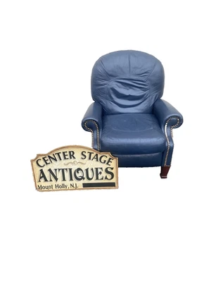 66007 QUALITY   Leather Bradington  Young Blue Recliner Chair - Image 1 of 4