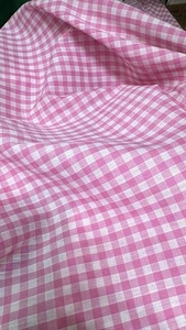 Material 1/4” lt pink Gingham Polyester Cotton 45” Wide /115cm 2mtrs - Picture 1 of 1