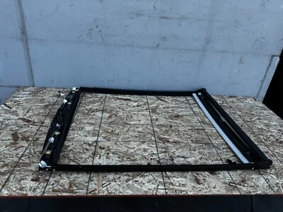 SUNROOF SHADE ELECTRIC PANORAMIC RANGE ROVER EVOQUE L538 (2012-2019) OEM - Image 1 of 4