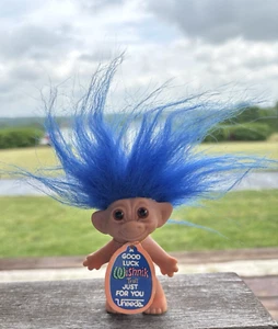Muñeca Troll Wishnik Uneeda Buena Suerte 3" Pelo Azul con Etiqueta - Imagen 1 de 8