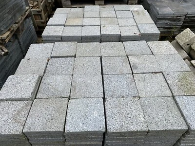 Terrassenplatten Granit  37 Qm  20x20cm Grau  Geflammt Rauh Kanten Gesägt - Bild 1 von 4
