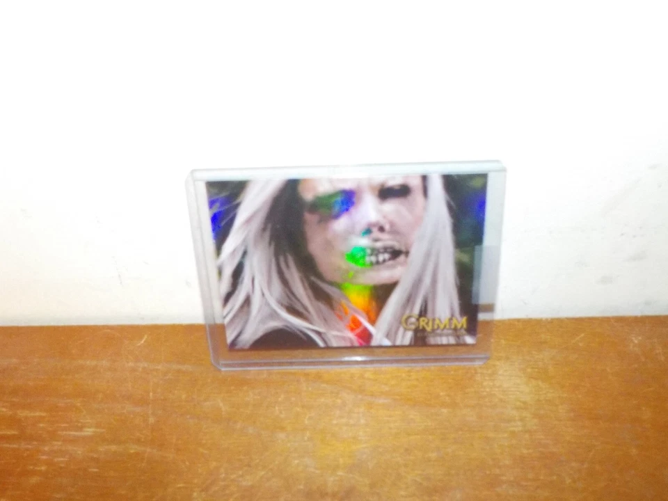 Grimm Walking Dead Comic Con Holographic Promo Card NM/M - Image 1 of 2