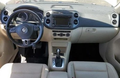 2013 Volkswagen Tiguan LH Driver Steering Wheel Airbag Air Bag OEM - Image 1 of 4