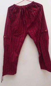 NEU HANDMADE STRAND/FREIZEIT ROTE HOSE GRÖSSE MEDIUM MIT CARGOTASCHEN - Bild 1 von 4