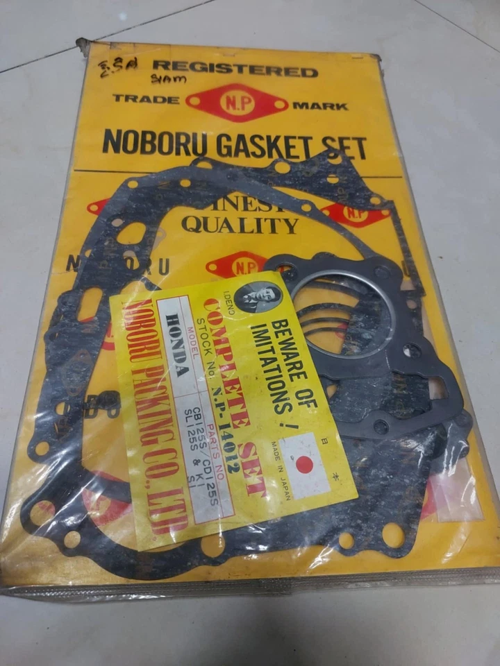 JUEGO DE JUNTAS COMPLETO HONDA CB125S-CL125S-CD125S-SL125-XL125 GENUINO NOS JAPÓN Foto 1 de 1